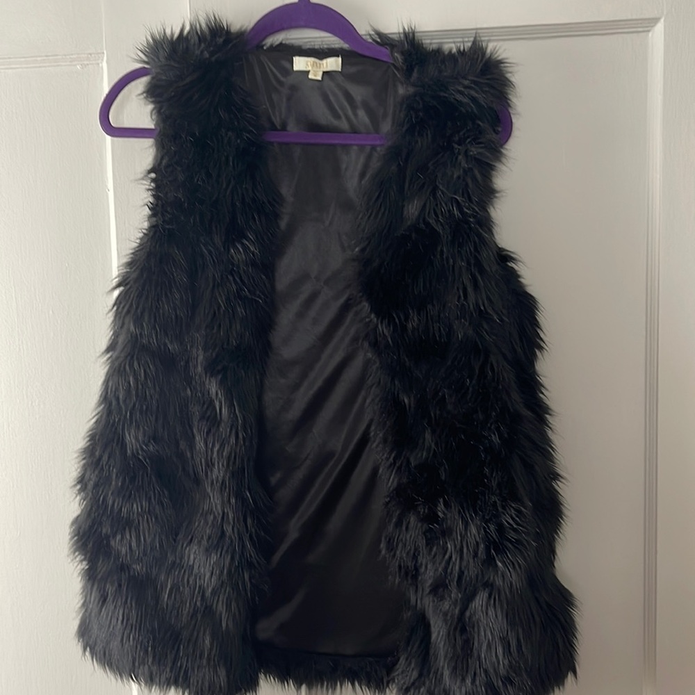 Faux fur black vest